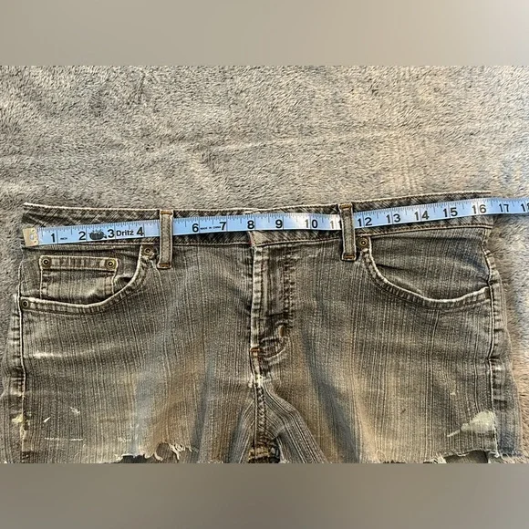 Mossimo distressed cut off short shorts- size 13 - Picture 4 of 7